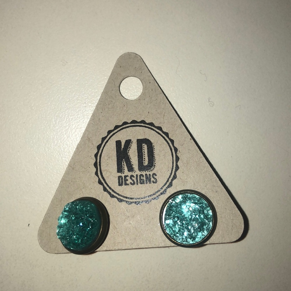 Boutique brand new teal earrings